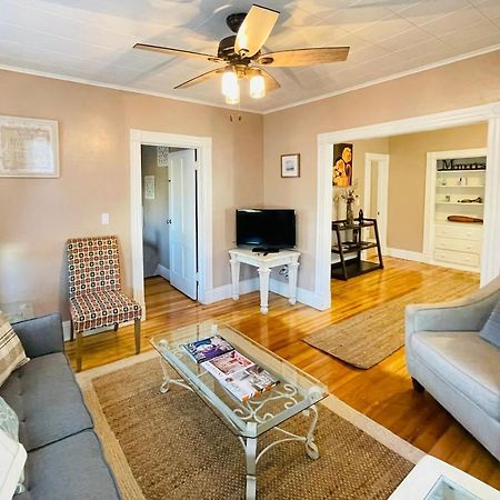 Delightful 2Br Apartment With Balcony - 15 Min From Mohegan Sun- Foxwoods Casinos & Mystic New London Ngoại thất bức ảnh
