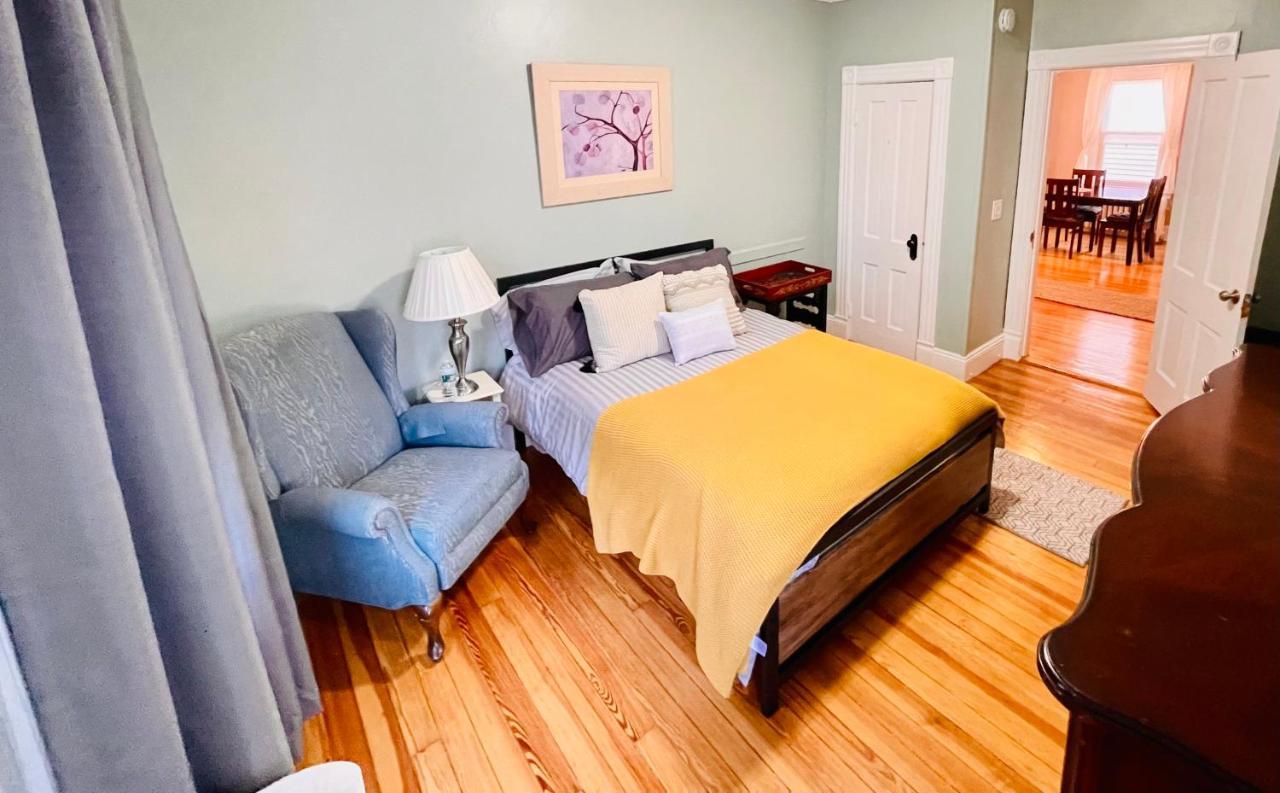 Delightful 2Br Apartment With Balcony - 15 Min From Mohegan Sun- Foxwoods Casinos & Mystic New London Ngoại thất bức ảnh