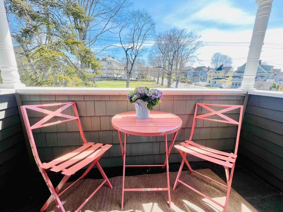 Delightful 2Br Apartment With Balcony - 15 Min From Mohegan Sun- Foxwoods Casinos & Mystic New London Ngoại thất bức ảnh