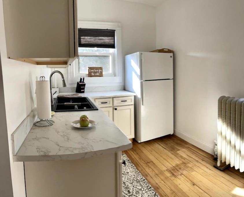 Delightful 2Br Apartment With Balcony - 15 Min From Mohegan Sun- Foxwoods Casinos & Mystic New London Ngoại thất bức ảnh